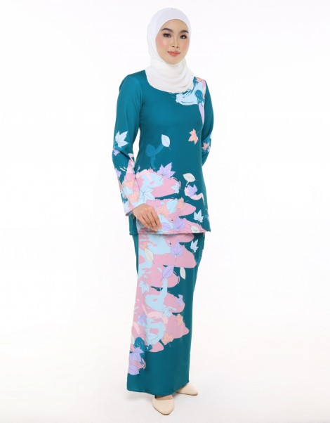 BAJU KURUNG MDN ANISAH IN TEAL GREEN