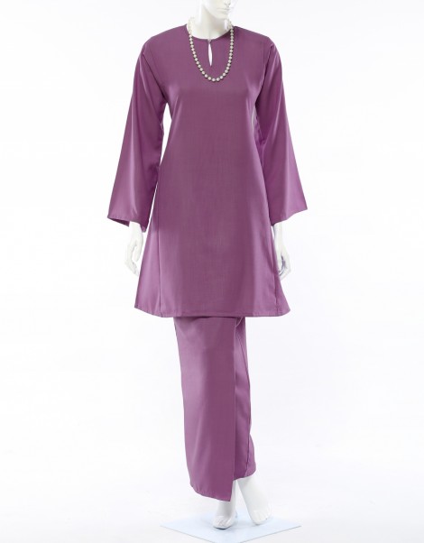 BAJU KURUNG PAHANG CAVITA IN PLUM