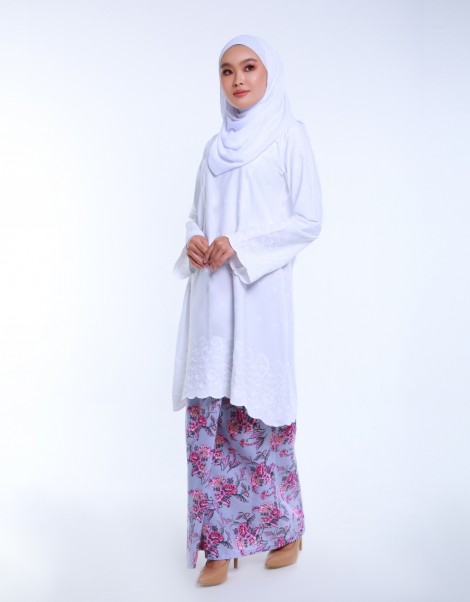 KURUNG PAHANG ADWA (DES 1) IN DUSTY LAVENDER