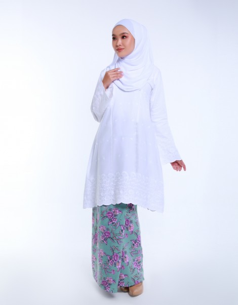 KURUNG PAHANG ADWA (DES 1) IN MINT GREEN