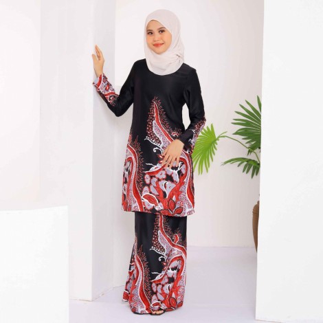 BATIK SEDONDON KURUNG PTD ADAFA BY JAKEL IN BLACK